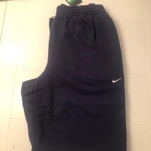 Men’s XL navy Nike sweat pants NWT